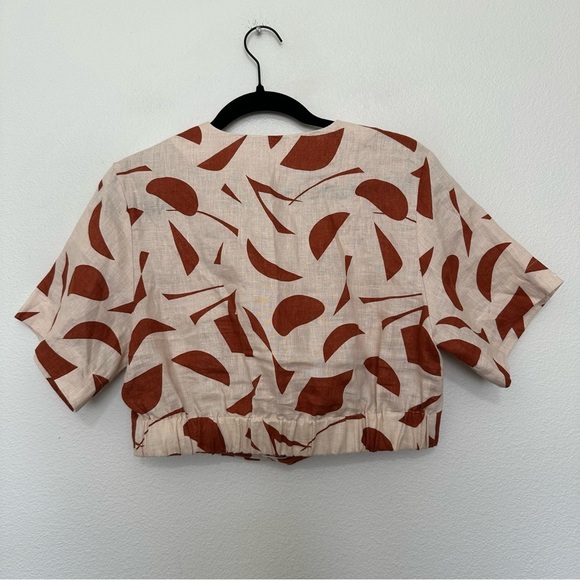 ASTR women’s Nirina Abstract Print Wrapped Front crop Top size M medium - Picture 4 of 4